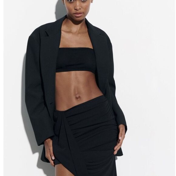 Zara Black Draped Asymmetric Skirt High waisted skirt made knit fabric Ruched - Picture 3 of 6